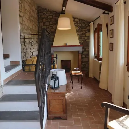 Nyaraló Cosy Forno In Pelago With Swimming Pool Donnini